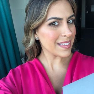 Meet your Posher, Vanessa